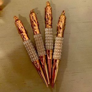 Liquid eyeliner, bundle